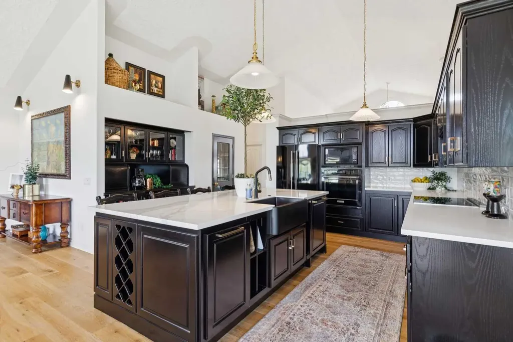 84 Edenstone Way NW Calgary AB T3A3Z1