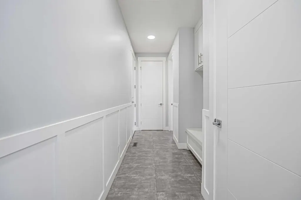 7 Waterford Heights Chestermere AB T1X 2M7
