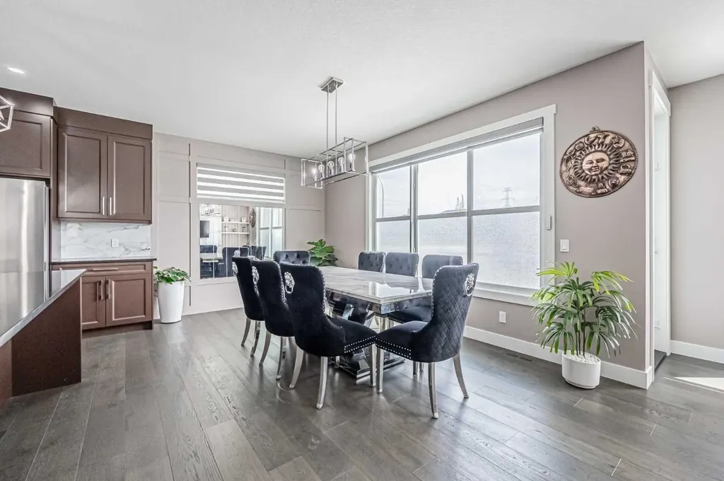 7 Waterford Heights Chestermere AB T1X 2M7