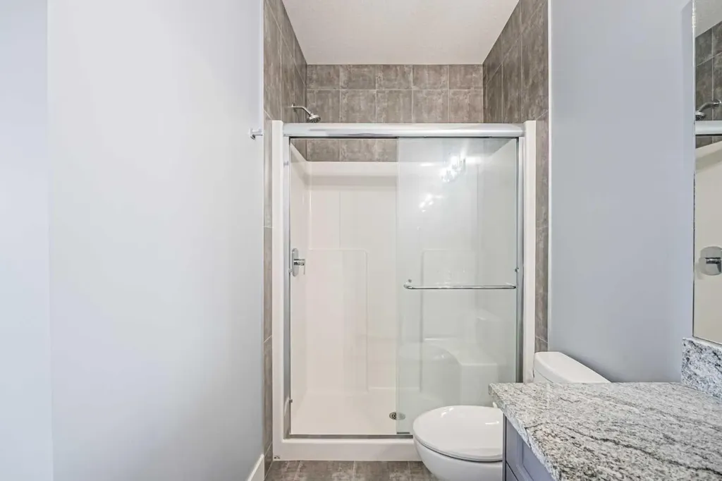 7 Waterford Heights Chestermere AB T1X 2M7