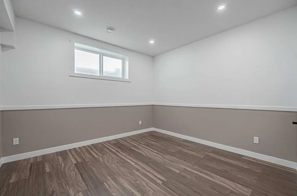 7 Waterford Heights Chestermere AB T1X 2M7
