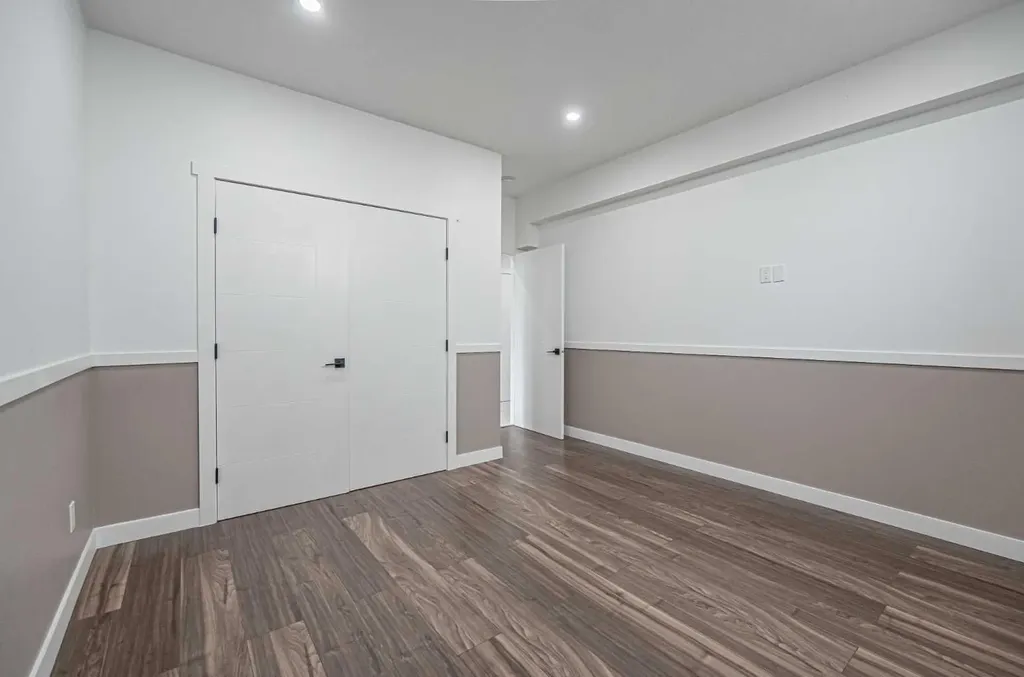 7 Waterford Heights Chestermere AB T1X 2M7