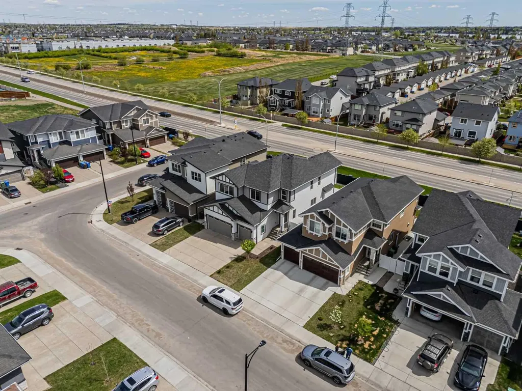 7 Waterford Heights Chestermere AB T1X 2M7