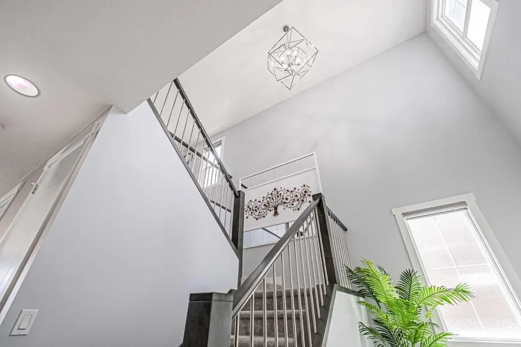 7 Waterford Heights Chestermere AB T1X 2M7