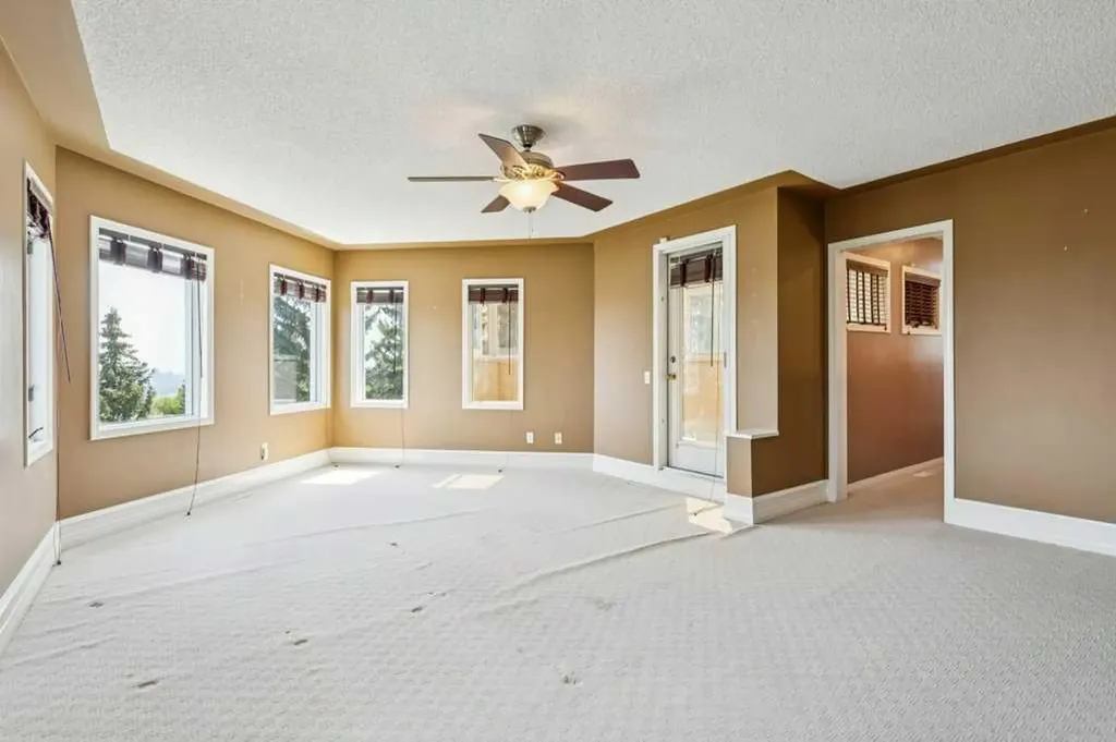 20 Patterson Mews SW Calgary AB T3H 2C7