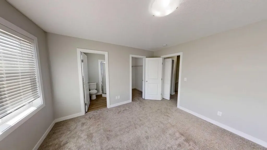 9503 112 Avenue Clairmont AB T8X5C8