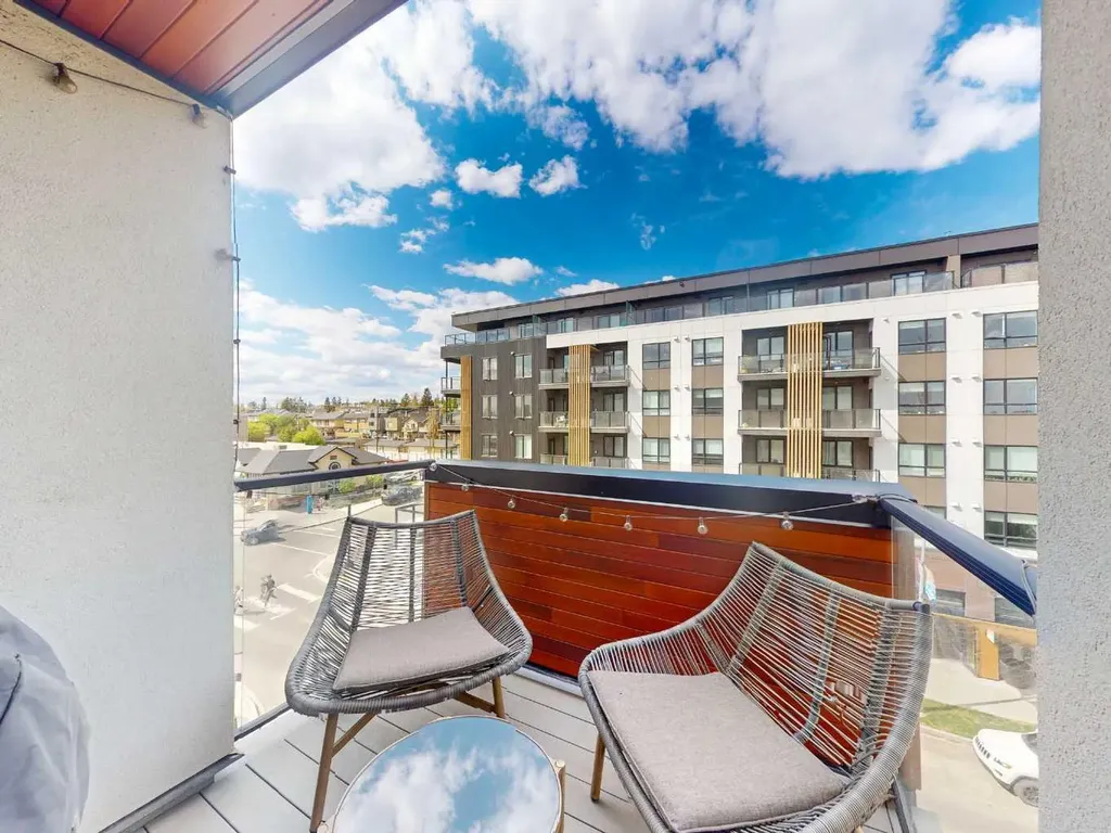 3450 19 Street SW Calgary AB T2T6V7