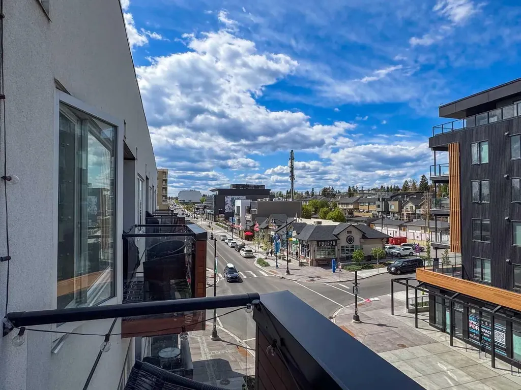 3450 19 Street SW Calgary AB T2T6V7