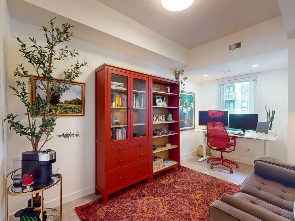 3450 19 Street SW Calgary AB T2T6V7