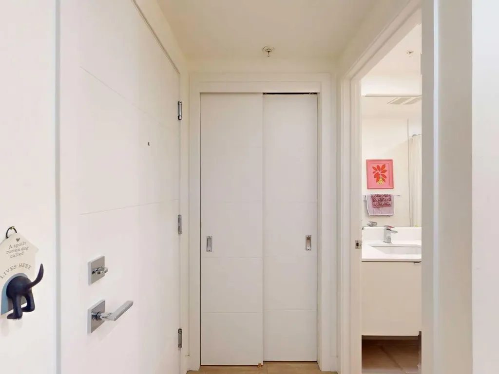 3450 19 Street SW Calgary AB T2T6V7