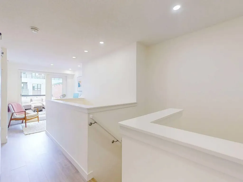 3450 19 Street SW Calgary AB T2T6V7