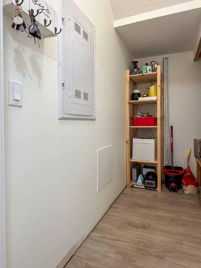 3450 19 Street SW Calgary AB T2T6V7
