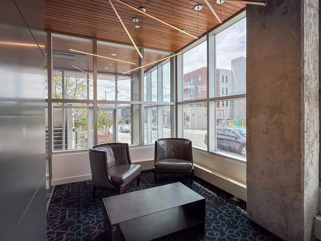 3450 19 Street SW Calgary AB T2T6V7