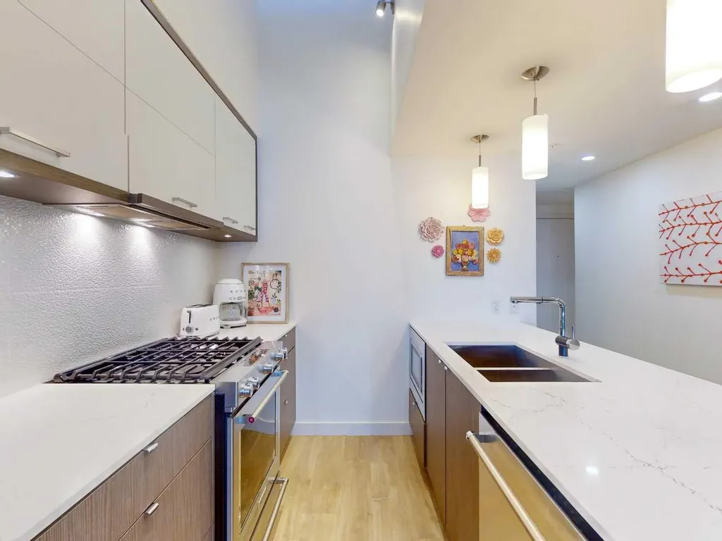 3450 19 Street SW Calgary AB T2T6V7