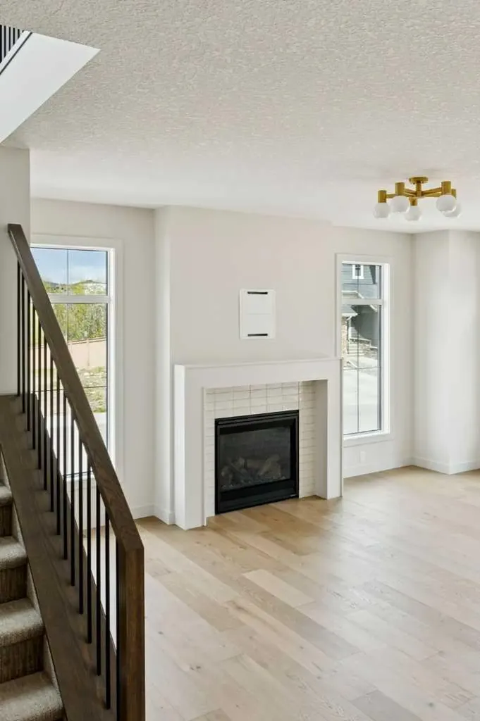 2 Rock Lake View NW Calgary AB T3G 0G1