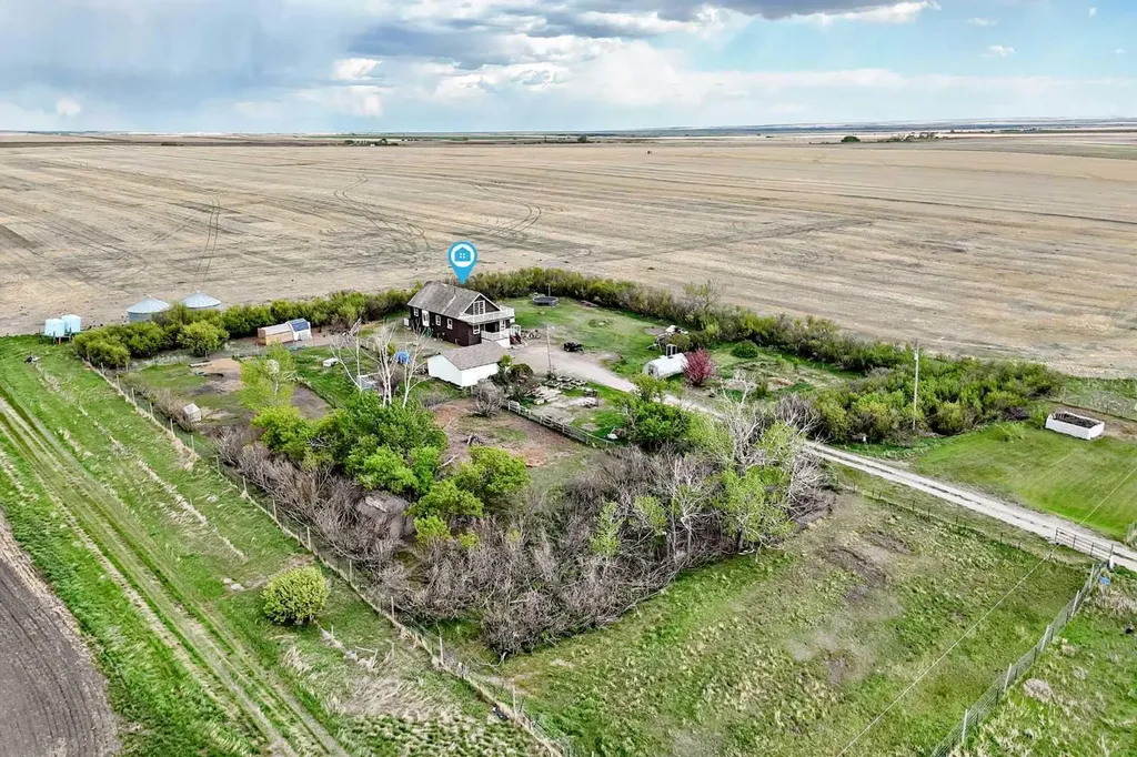 225079 Range Road 245 Rural Wheatland County AB T1P 0N5