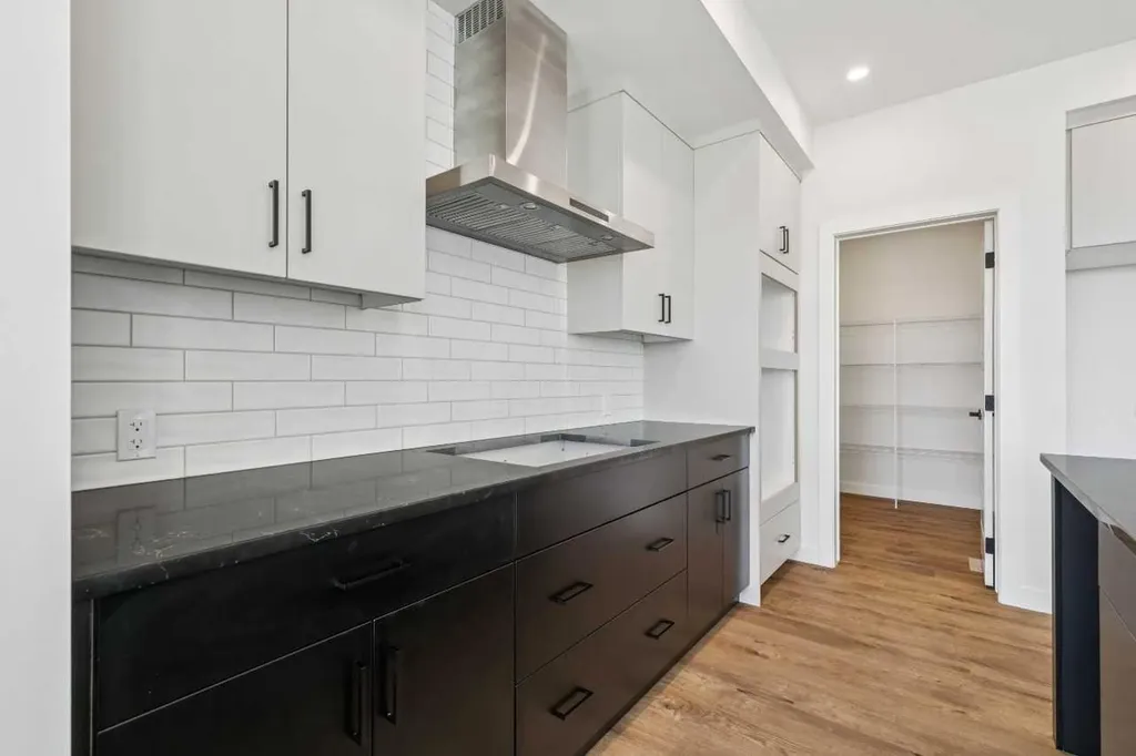 73 Sora Gate SE Calgary AB T3S0V3