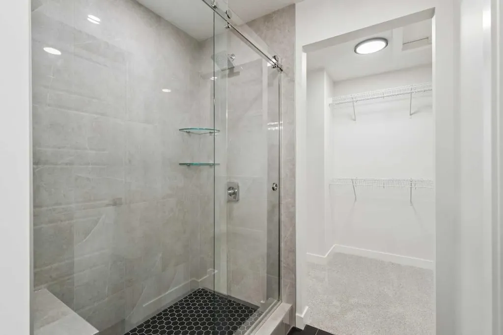 73 Sora Gate SE Calgary AB T3S0V3