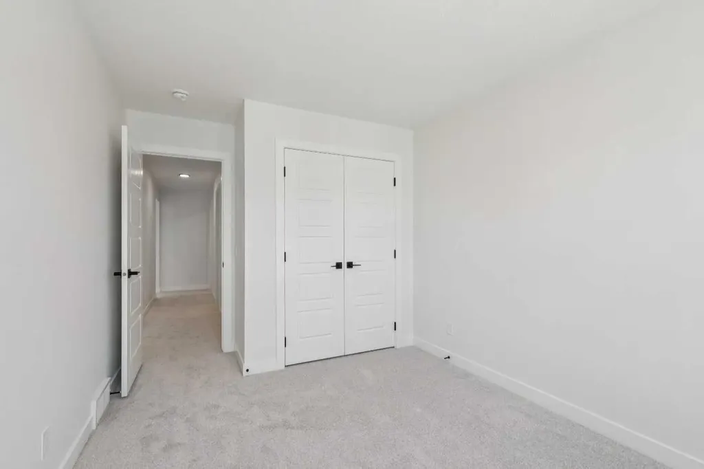 73 Sora Gate SE Calgary AB T3S0V3