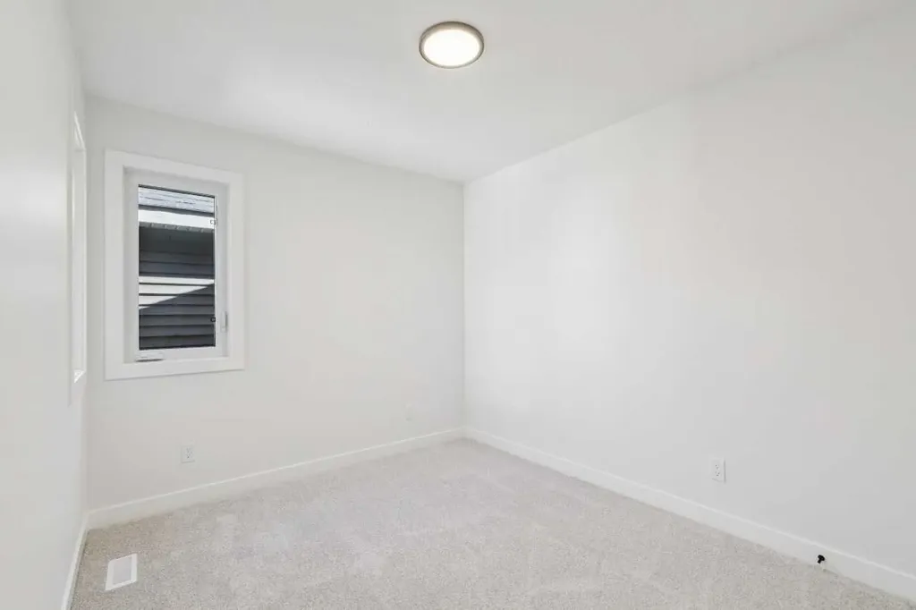73 Sora Gate SE Calgary AB T3S0V3