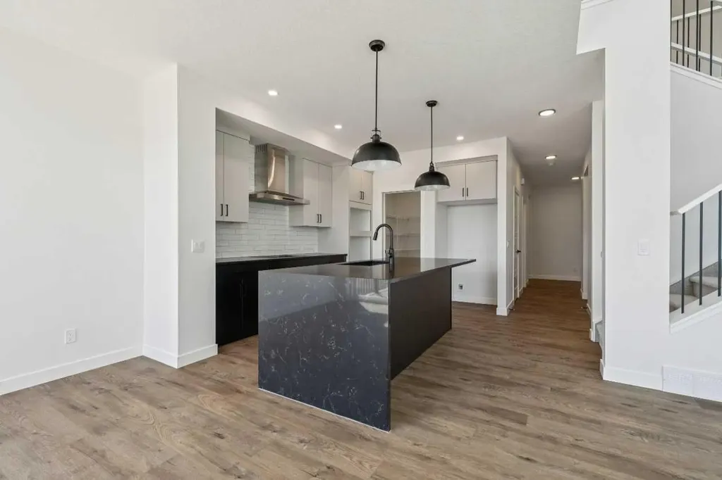 73 Sora Gate SE Calgary AB T3S0V3