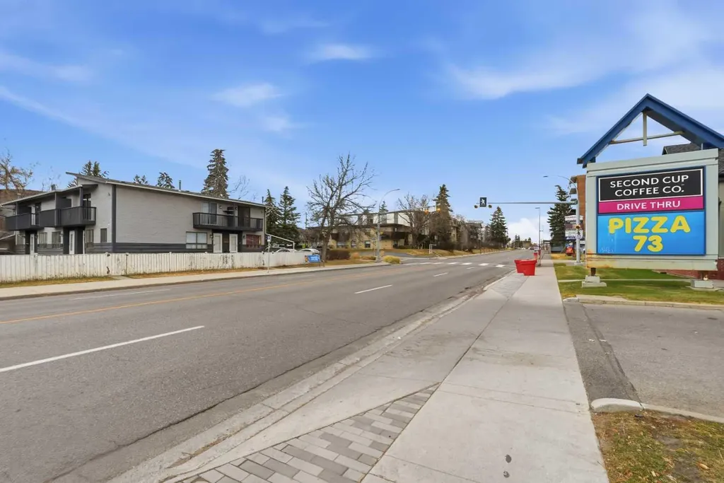 2804 17 Avenue SW Calgary AB T3E 6K8