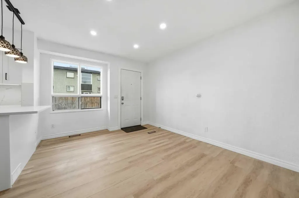 2804 17 Avenue SW Calgary AB T3E 6K8
