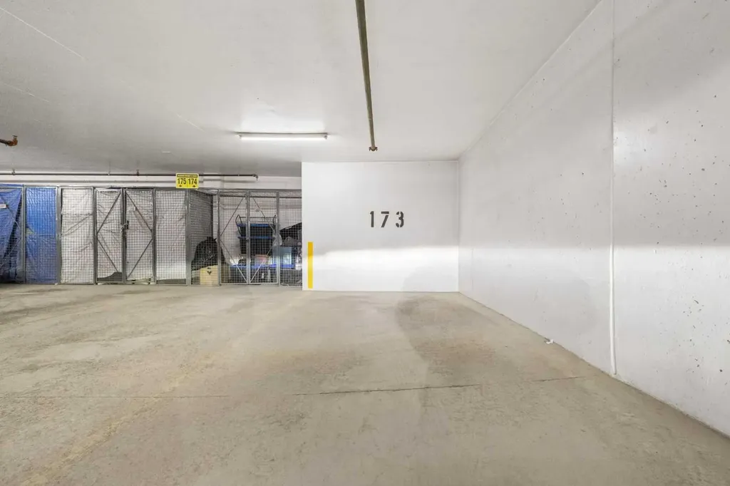 3820 Brentwood Road NW Calgary AB T2L 2L5