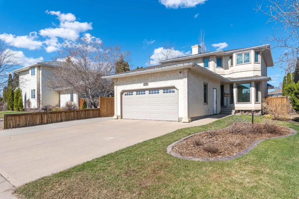 4005 60th Avenue Lloydminster AB T9V2R9