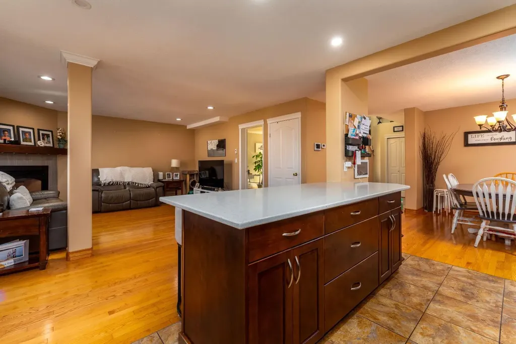 4005 60th Avenue Lloydminster AB T9V2R9