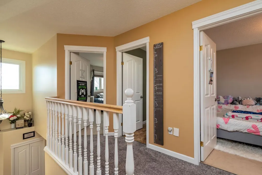 4005 60th Avenue Lloydminster AB T9V2R9