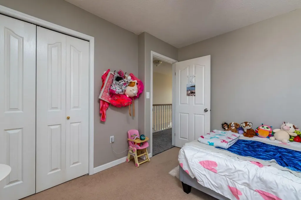 4005 60th Avenue Lloydminster AB T9V2R9