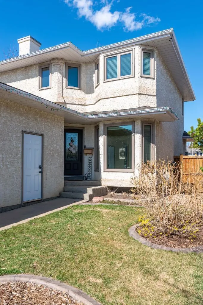 4005 60th Avenue Lloydminster AB T9V2R9