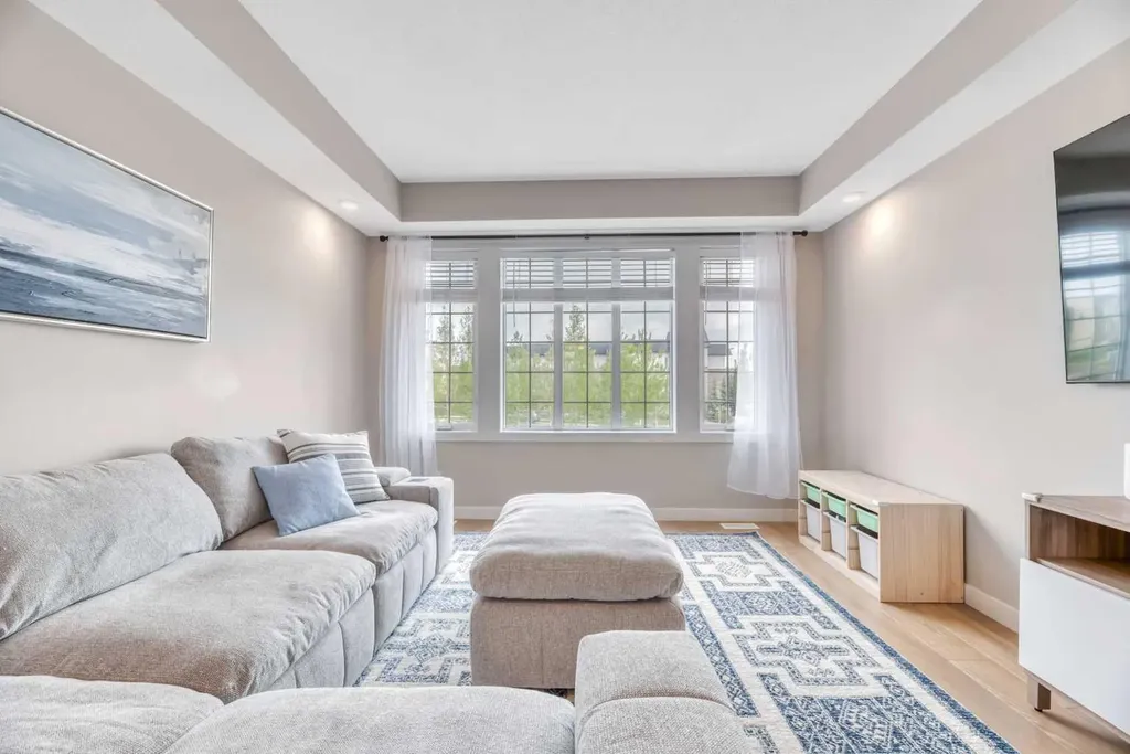6 Quarry Gate SE Calgary AB T2C5M9