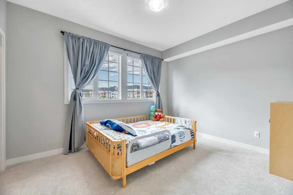 6 Quarry Gate SE Calgary AB T2C5M9