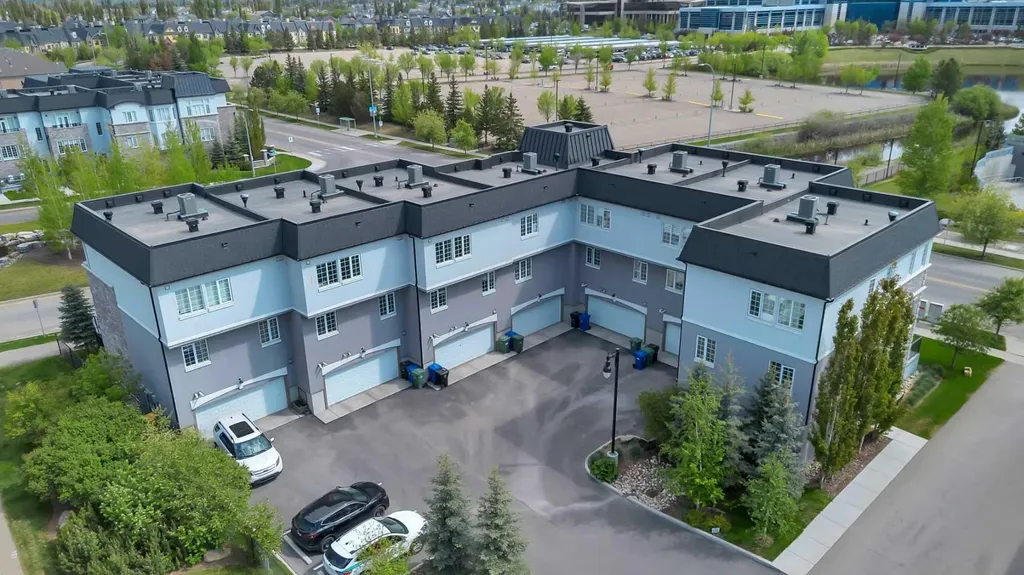 6 Quarry Gate SE Calgary AB T2C5M9