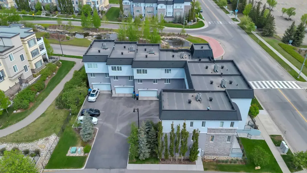 6 Quarry Gate SE Calgary AB T2C5M9