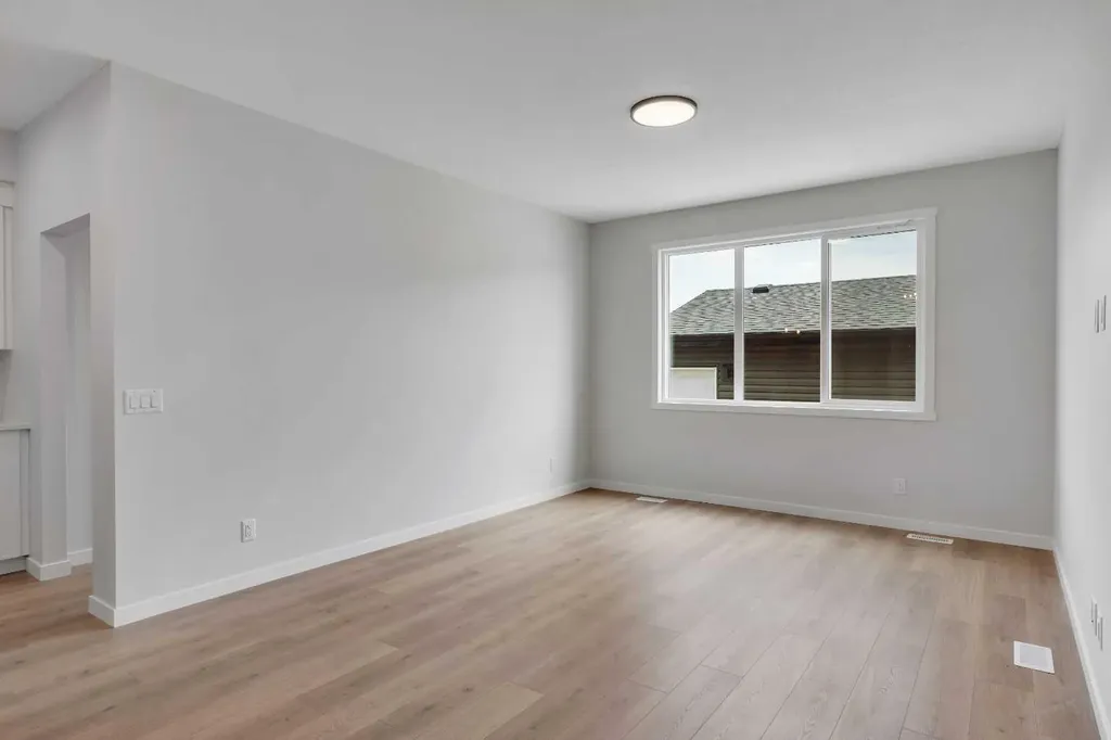 76 Heirloom Drive SE Calgary AB T3M 2M6