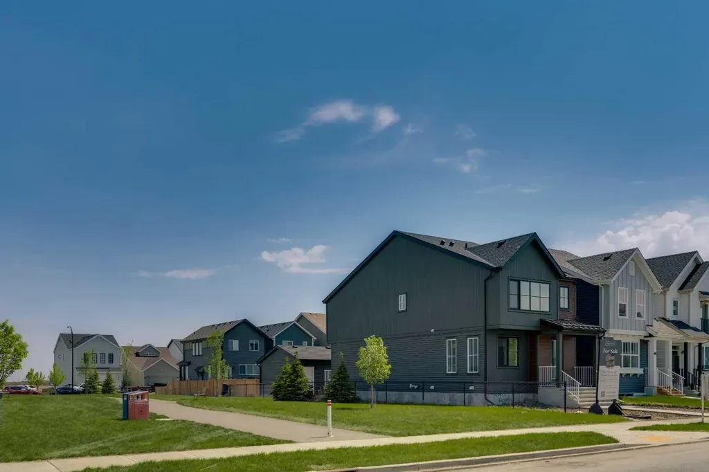 76 Heirloom Drive SE Calgary AB T3M 2M6