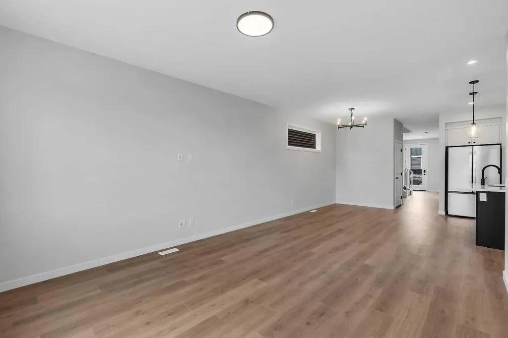 76 Heirloom Drive SE Calgary AB T3M 2M6