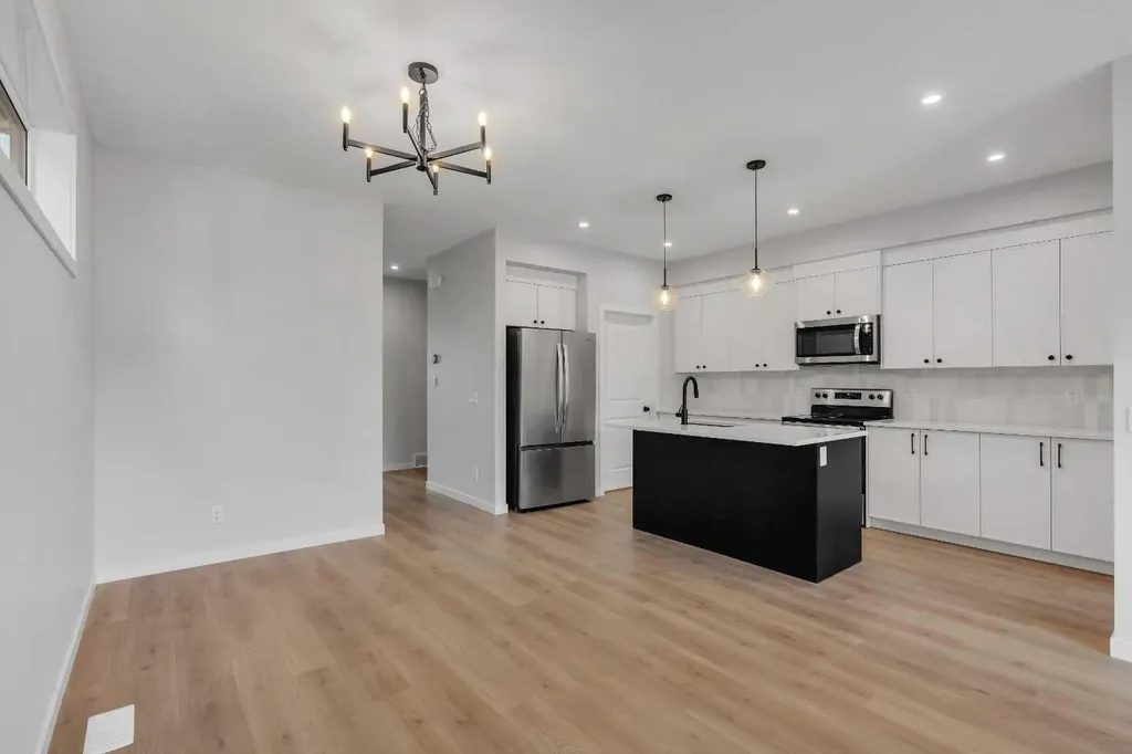 76 Heirloom Drive SE Calgary AB T3M 2M6
