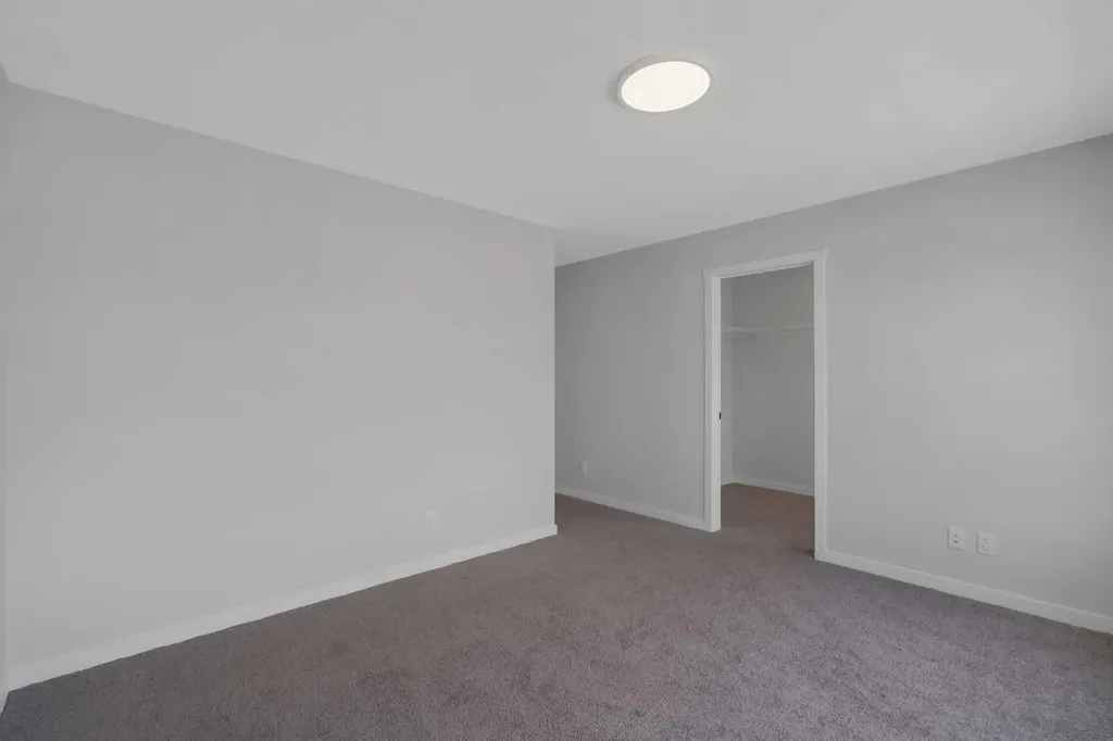 76 Heirloom Drive SE Calgary AB T3M 2M6