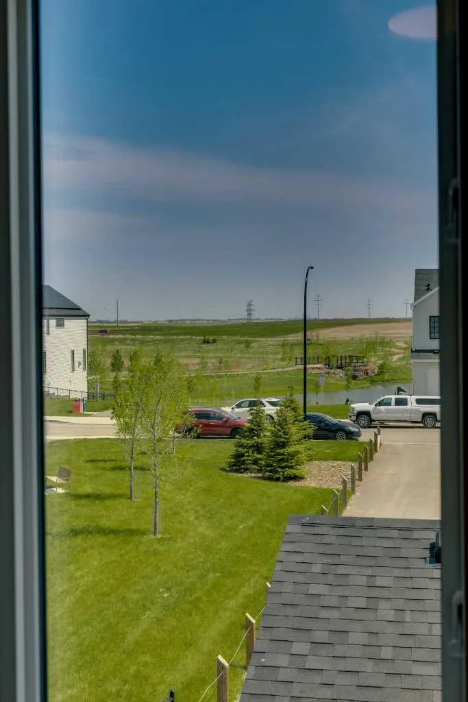 76 Heirloom Drive SE Calgary AB T3M 2M6