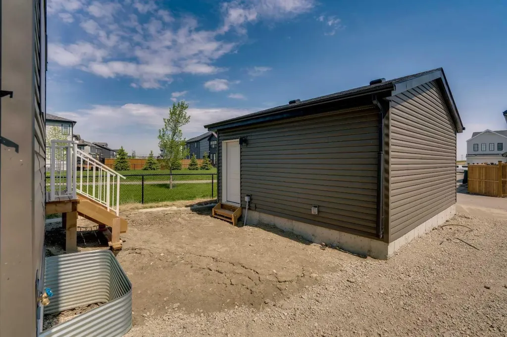 76 Heirloom Drive SE Calgary AB T3M 2M6