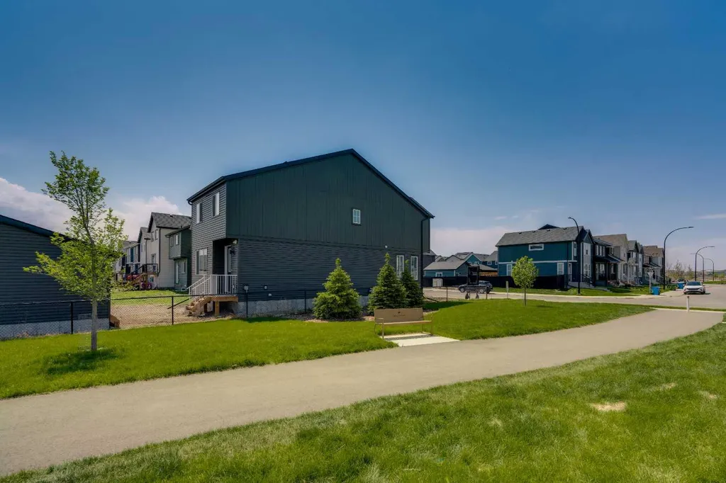 76 Heirloom Drive SE Calgary AB T3M 2M6