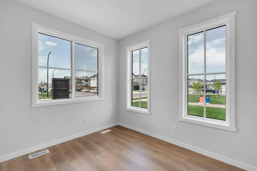 76 Heirloom Drive SE Calgary AB T3M 2M6