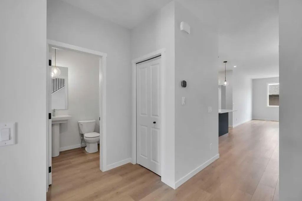76 Heirloom Drive SE Calgary AB T3M 2M6