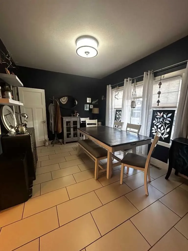 802 Keystone Meadows W Lethbridge AB T1J 4S7