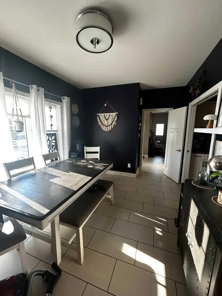 802 Keystone Meadows W Lethbridge AB T1J 4S7