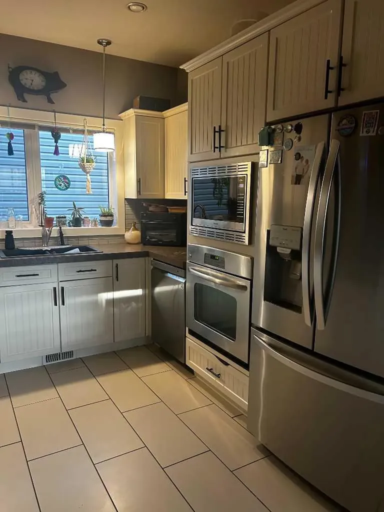 802 Keystone Meadows W Lethbridge AB T1J 4S7
